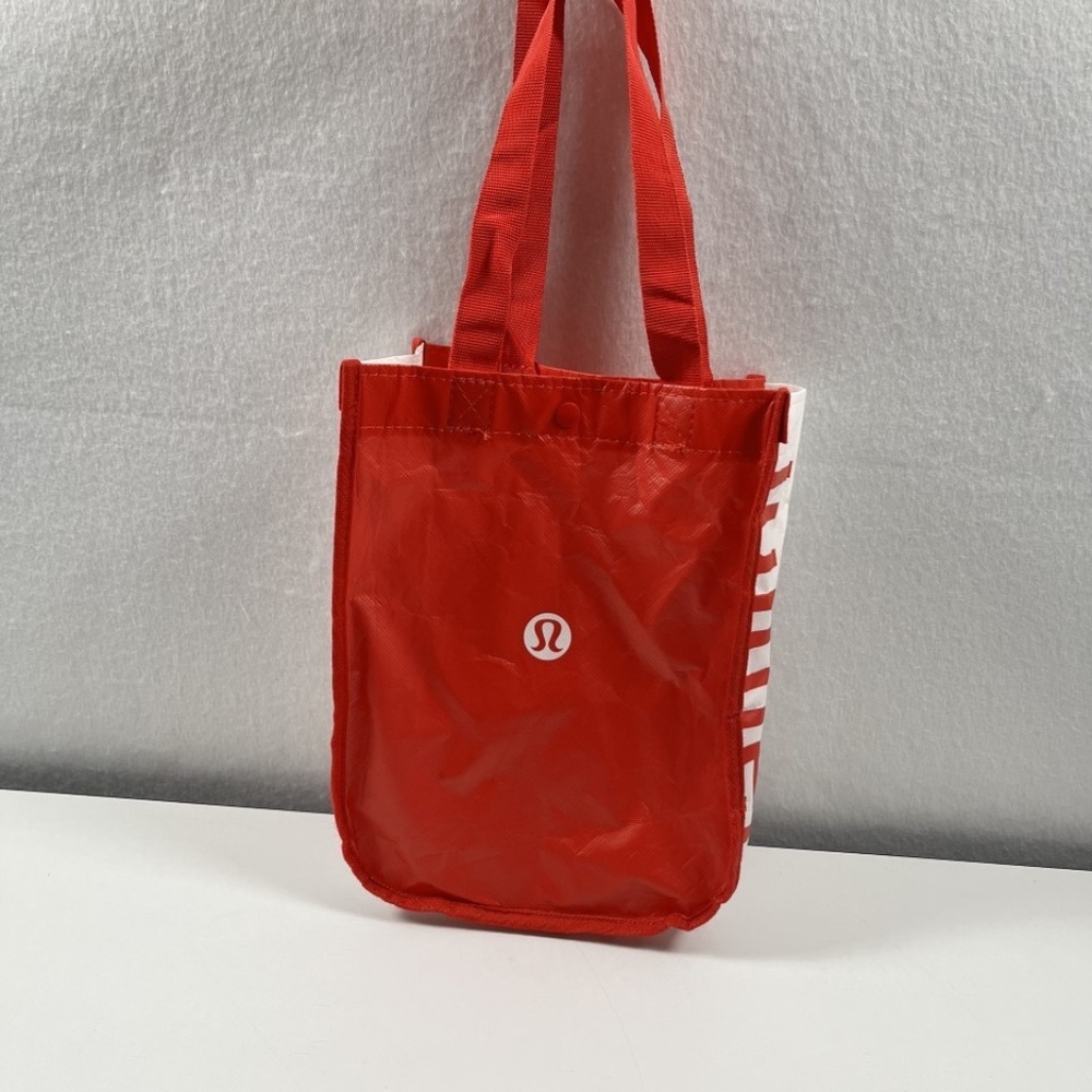 Lululemon Red Logo Small Reusable Shopping Gym Lunch Bag